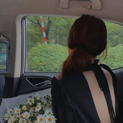 老艺术家孙女夜店蹦迪，学校展开调查，凌晨持续发酵
